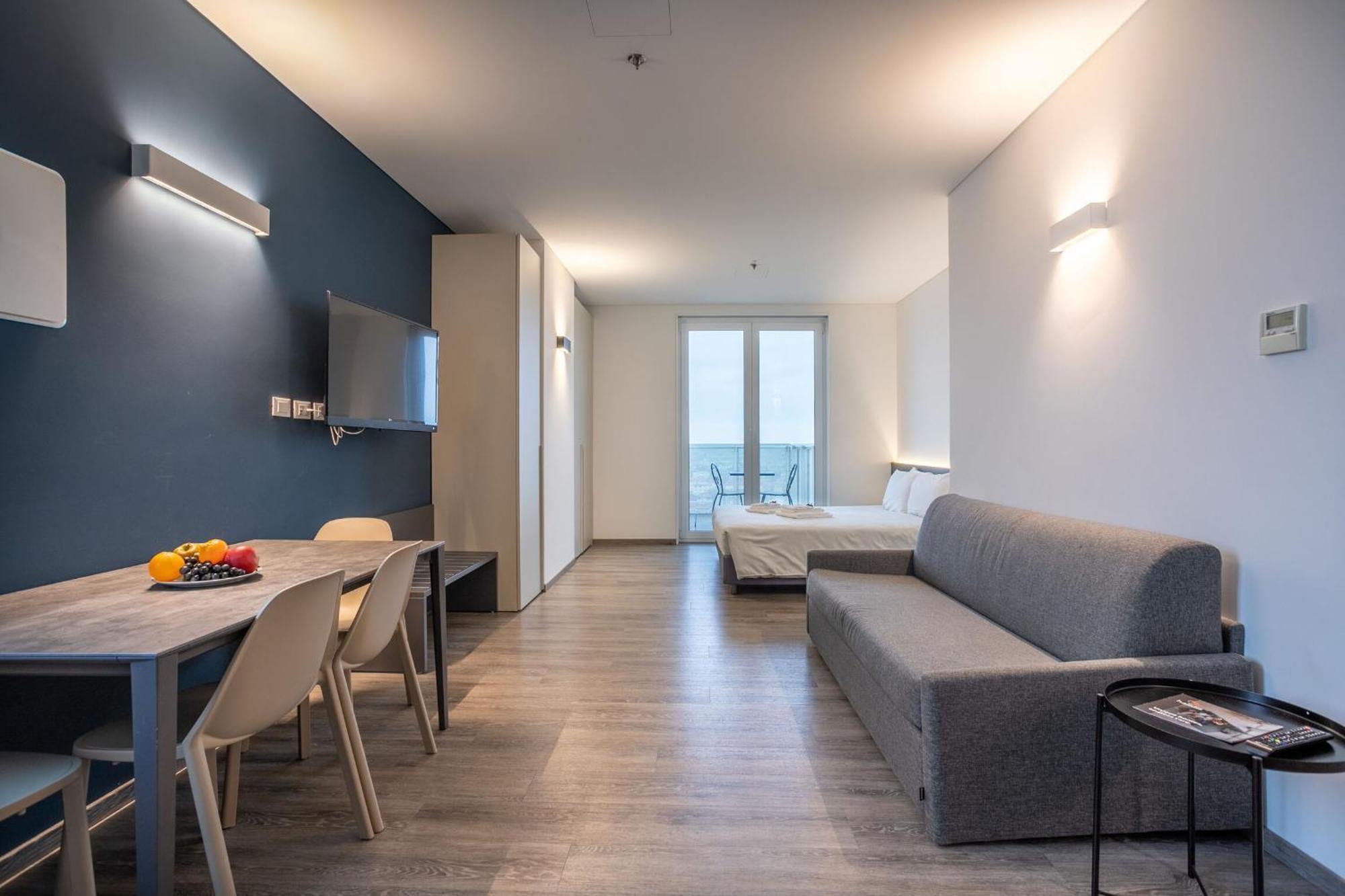 Htm Venice Suite By Halldis Местре Экстерьер фото