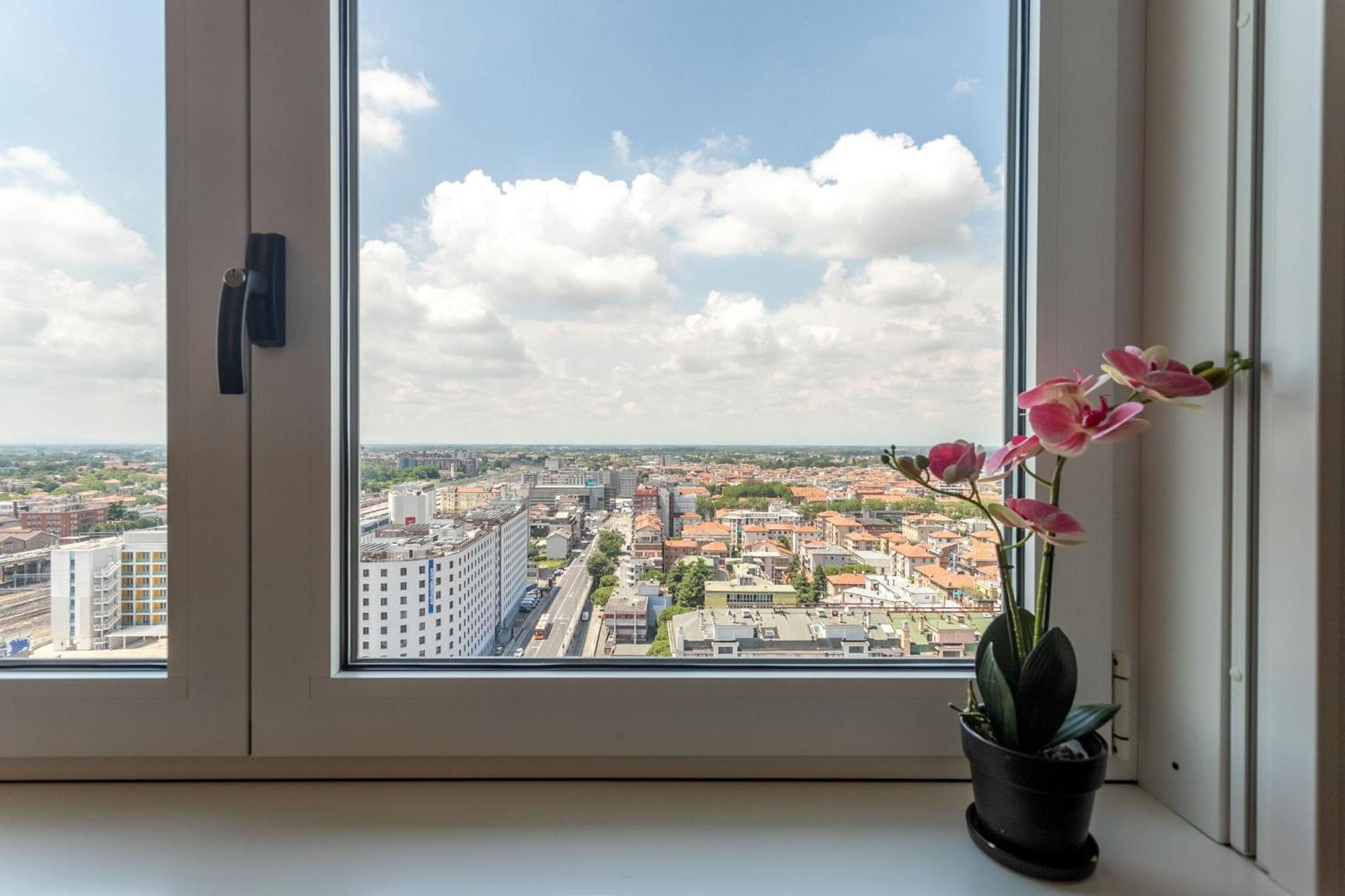 Htm Venice Suite By Halldis Местре Экстерьер фото