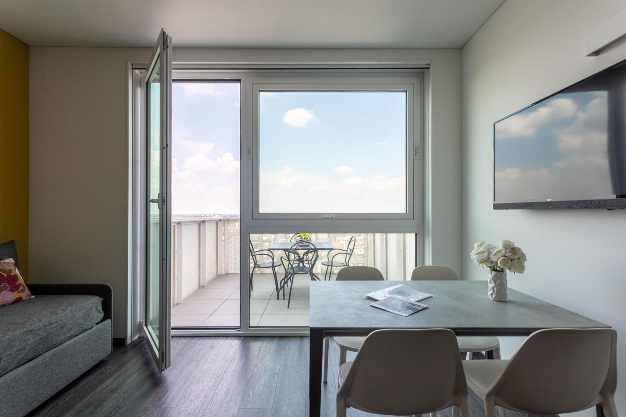 Htm Venice Suite By Halldis Местре Экстерьер фото