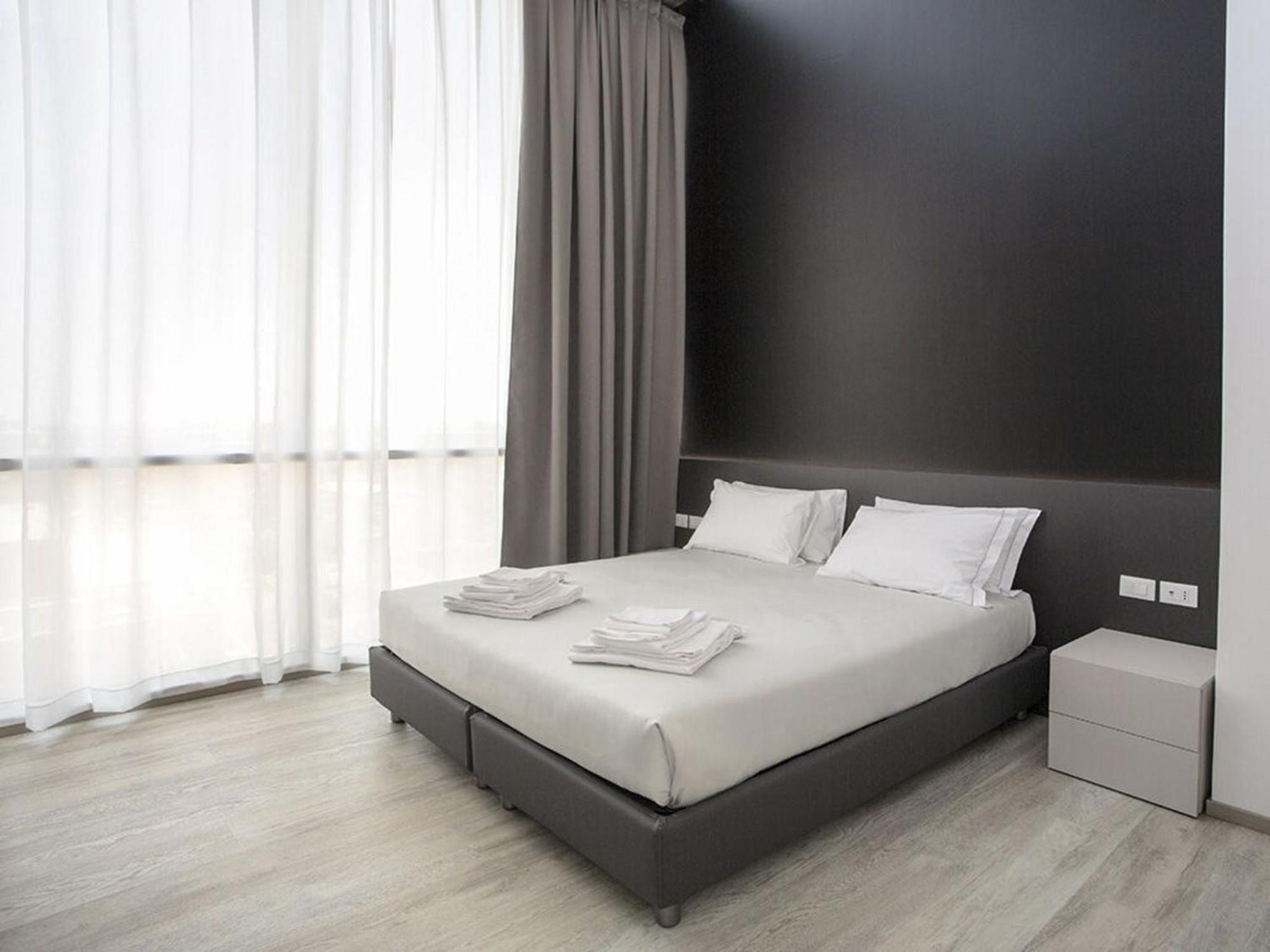 Htm Venice Suite By Halldis Местре Экстерьер фото