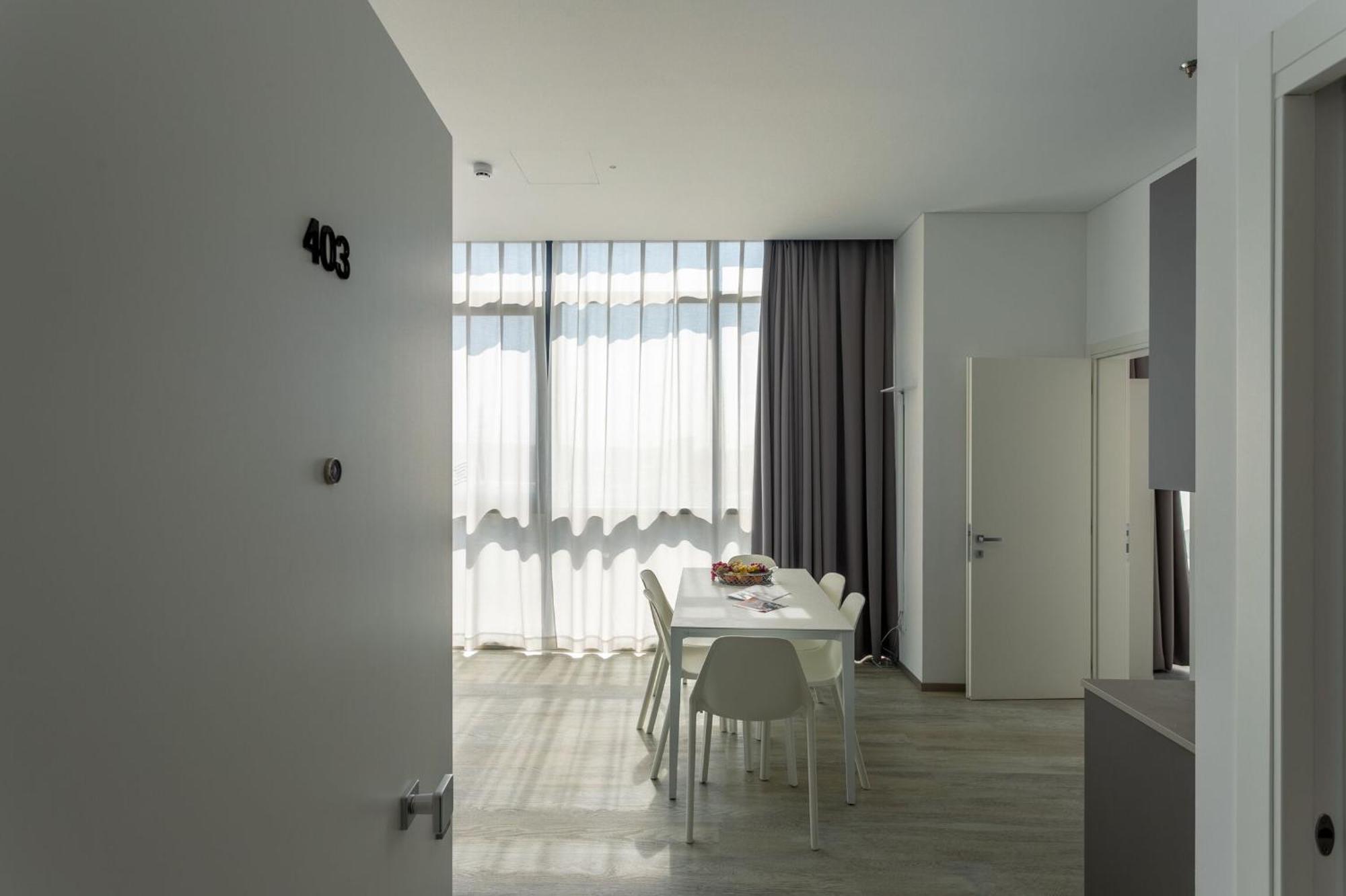 Htm Venice Suite By Halldis Местре Экстерьер фото
